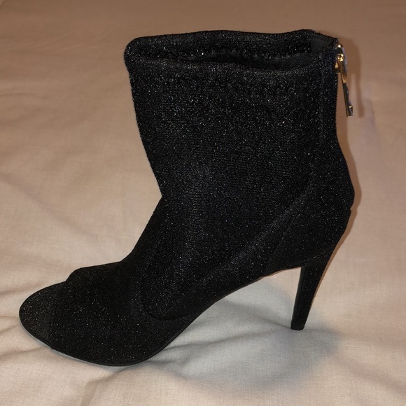 Sparkle cutie booties 🔥 - Picture 3 of 7